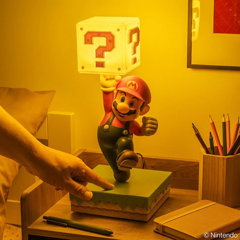 Table lamp Paladone Super Mario Diorama Light — decorative illuminated diorama for desk or shelf