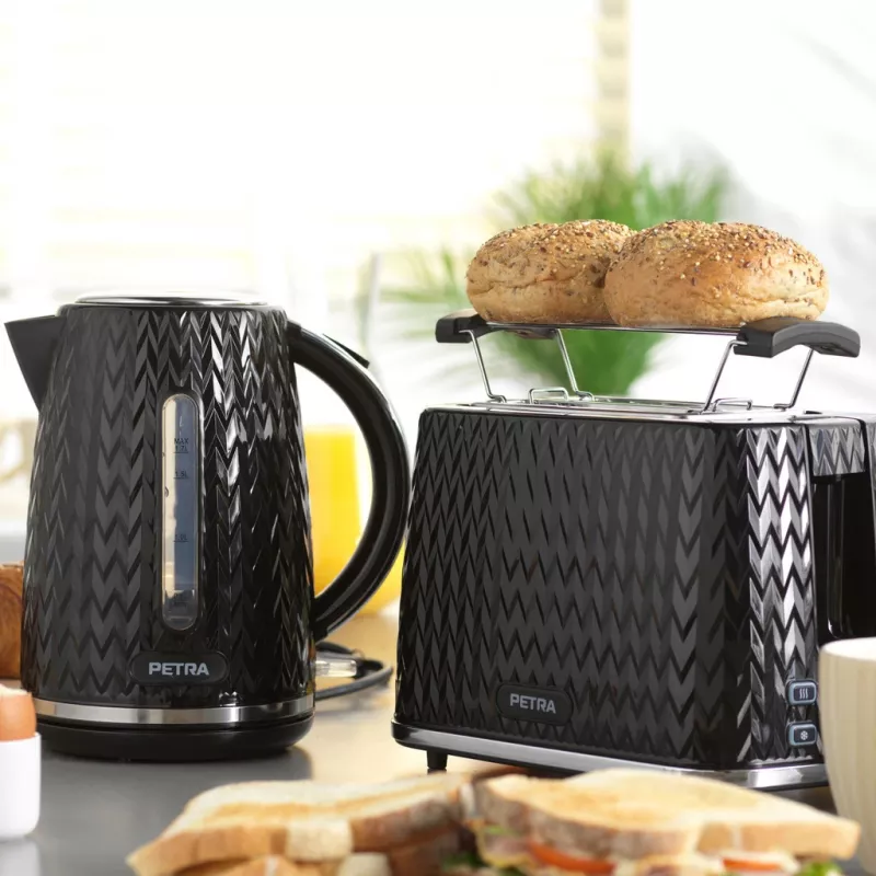 Electric kettle Petra 1.7L 2200W black