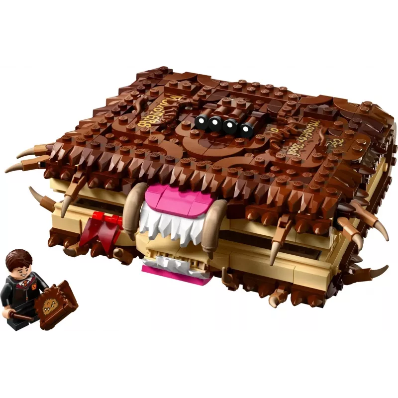 LEGO Harry Potter playset Monster Book of Monsters 76449 — 518 pieces, 1 minifigure, attachable teeth