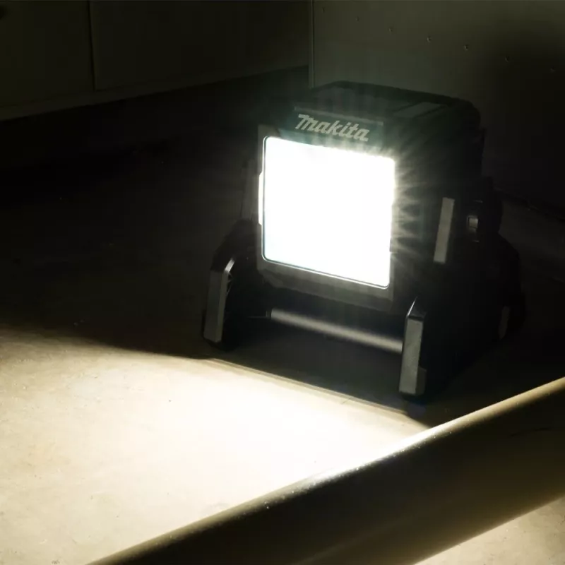 Makita ML003G cordless LED construction work light