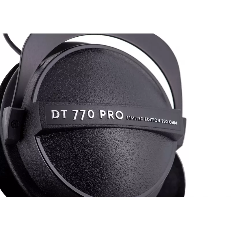 Headphones Beyerdynamic DT 770 PRO 250 OHM Black Limited Edition