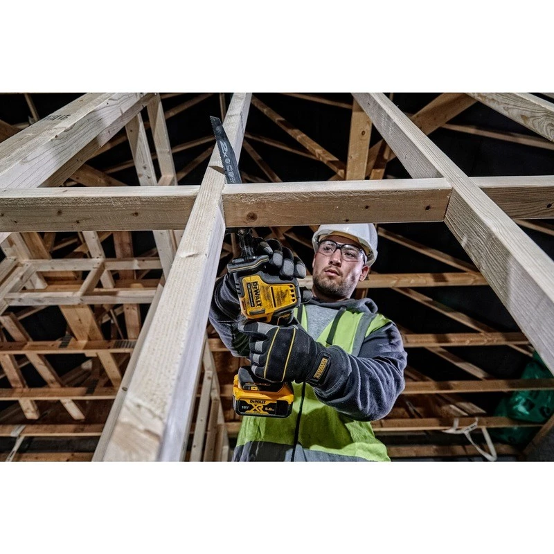 DeWALT DCS369NT-XJ reciprocating saw 2800 spm Black, Yellow