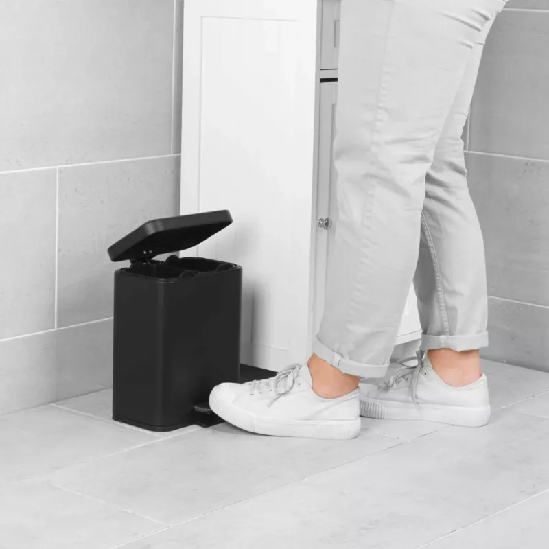 Beldray Dual Compartment Bin LA035235BLKFEU7 5 Litre Black, dual-section kitchen waste bin