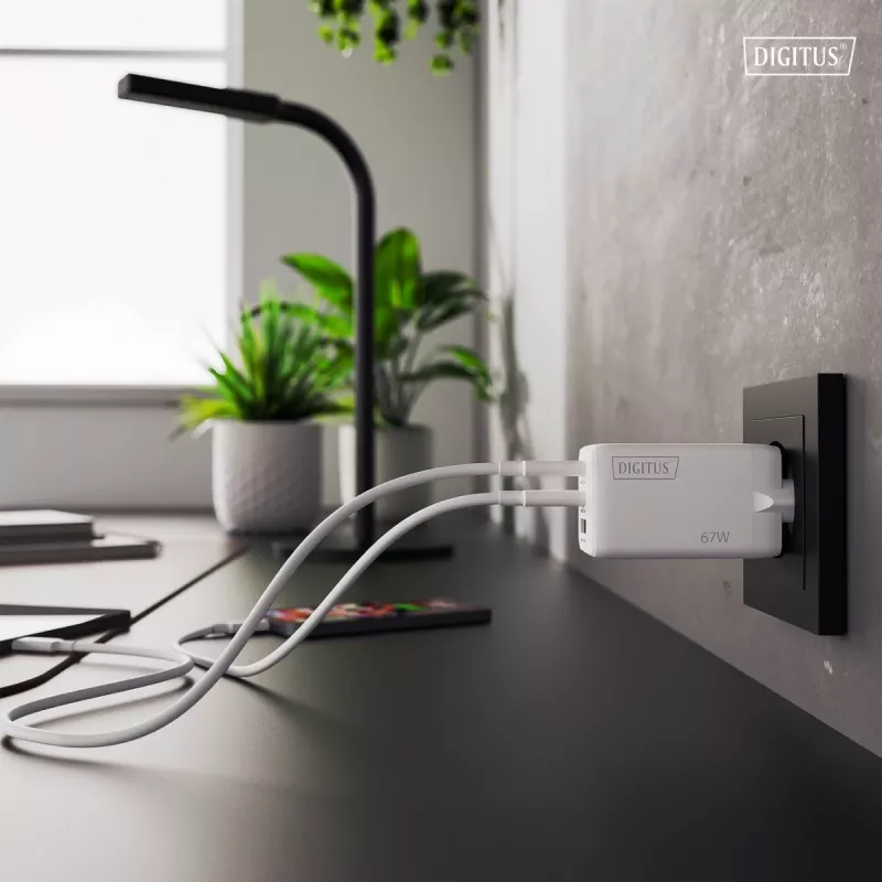 Wall charger DIGITUS DA-10303 67W GaN, 2× USB-C + 1× USB-A, 100–240V, white