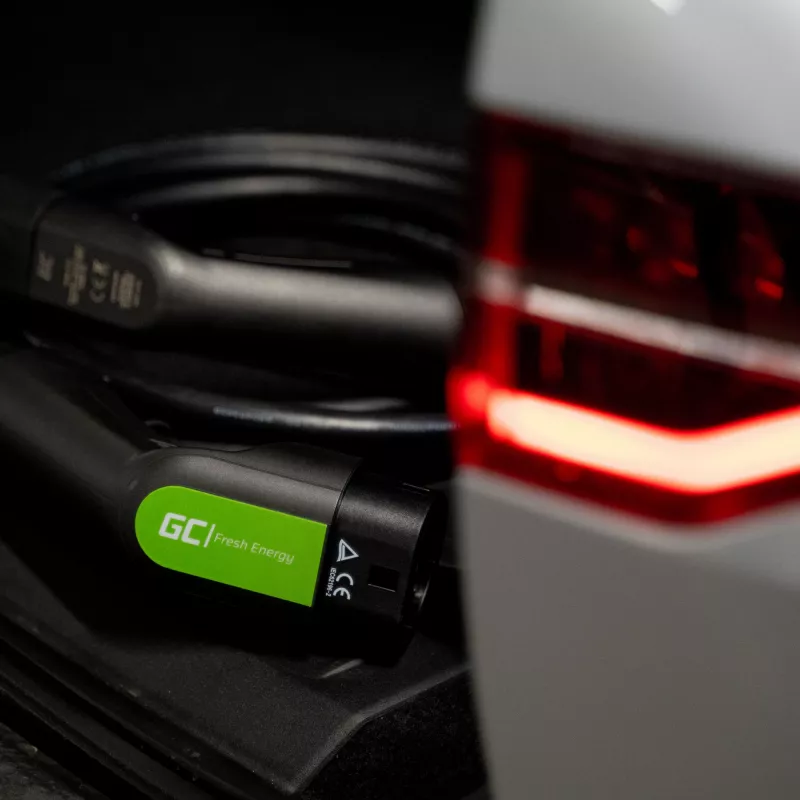 Electric vehicle charging cable Green Cell EV13 Black Type 2 5m
