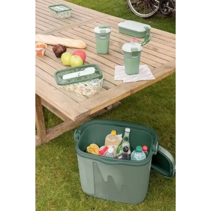 Portable cooler Curver 262272 — 20 L, polypropylene, green, carry handle, BPA-free