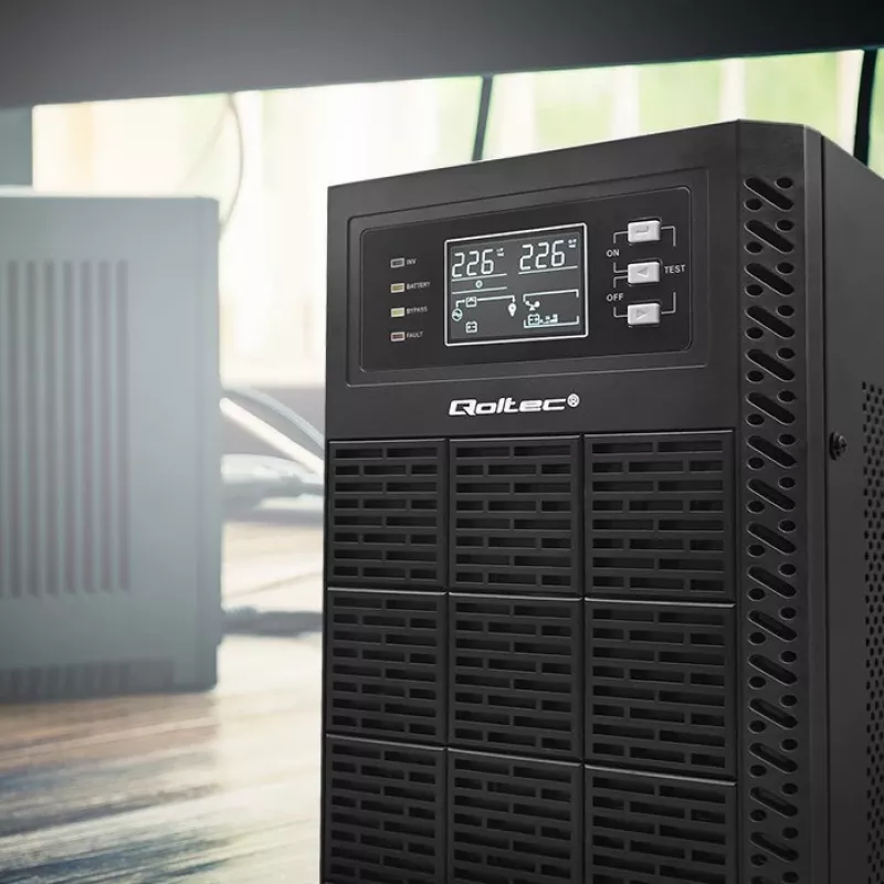 Qoltec 52284 Uninterruptible Power Supply UPS | 10kVA | 10000W | Power factor 1.0 | LCD | EPO | USB | On-line