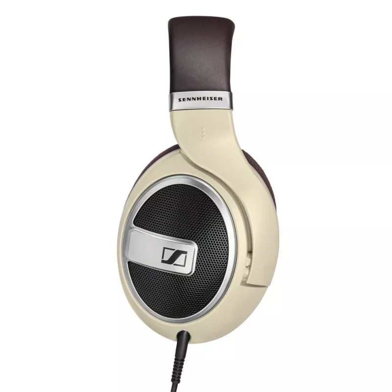 Headphones Sennheiser HD 599 — wired circumaural, 50 Ω, 12–38500 Hz, 1.2 m cable, ivory