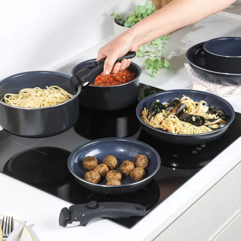 Cookware set Russell Hobbs RH03321EU7 — 8-piece non-stick, dishwasher safe