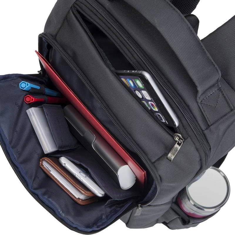 Rivacase 8262 notebook case 39.6 cm (15.6) Backpack case Black
