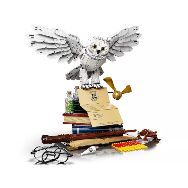 LEGO Hogwarts Icons Collectors Edition 76391 — 3010 pieces, 3 minifigures, 18+