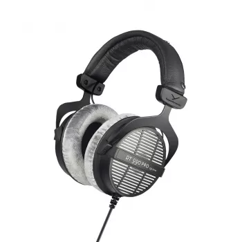 Studio headphones Beyerdynamic DT 990 PRO 250 Ω — closed circumaural, wired, 3 m cable, 96 dB, 5–35 kHz