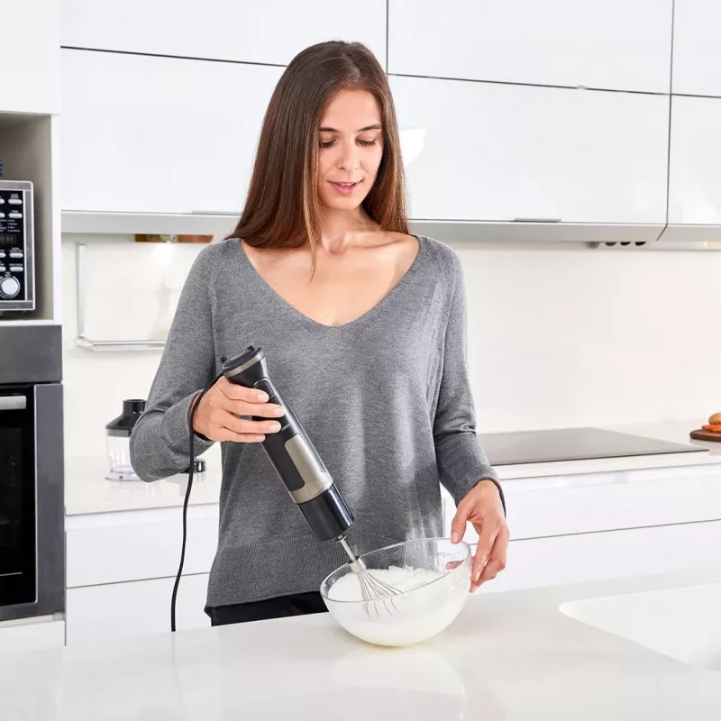Immersion blender Black & Decker BXHBA1500E — 1500 W hand blender with stainless steel shaft, 20 speeds, chopper, whisk, pulse