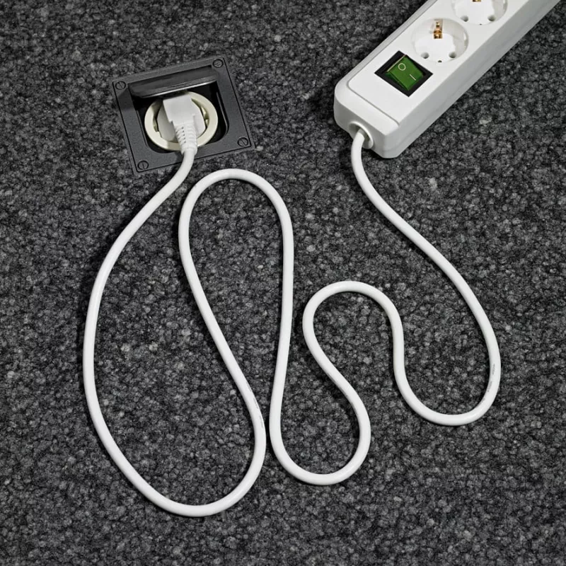Brennenstuhl 1159520400 Stedosen-Leiste 6-fach 45° weiß mit Schalter 3 m Kabel H05VV-F3G1,5 POS-Reiter (1159520400)
