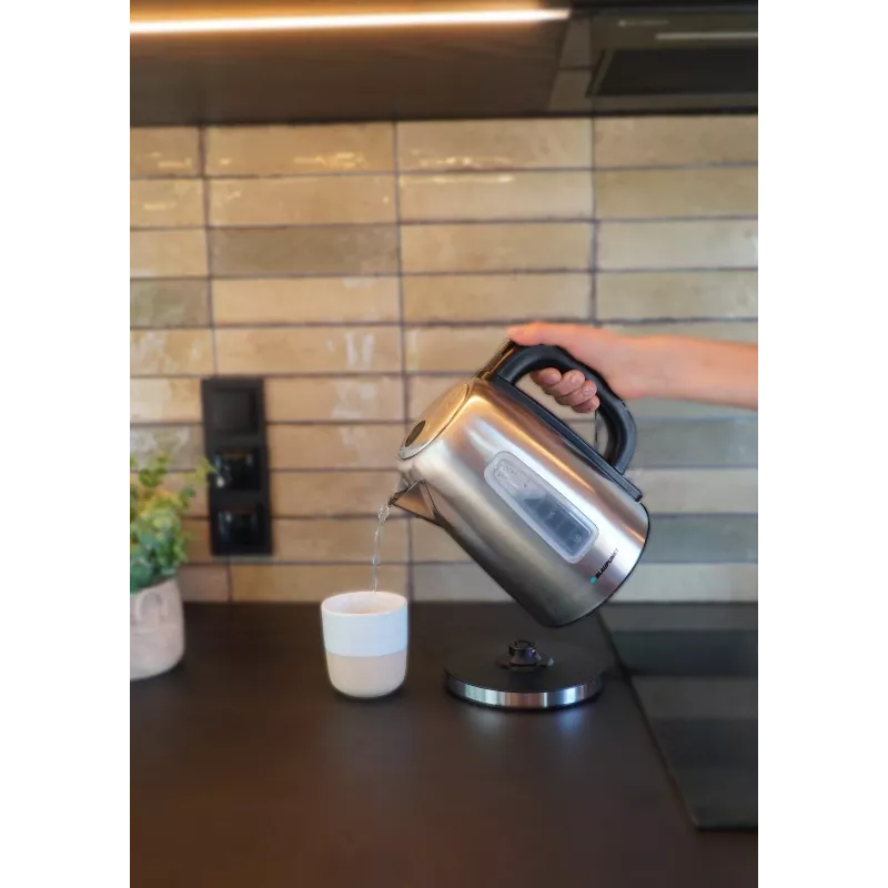 Electric kettle BLAUPUNKT EKS412 — 1.7 L stainless steel, 2200 W, water level indicator, 360° base