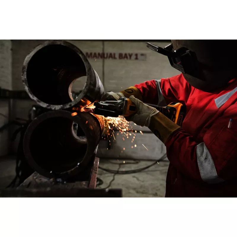 DeWALT DCG405FNT 18V cordless angle grinder