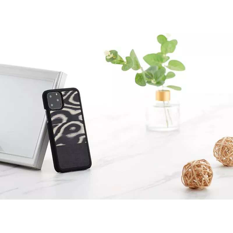Smartphone case man and wood for iPhone 11 Pro — leopard black protective cover