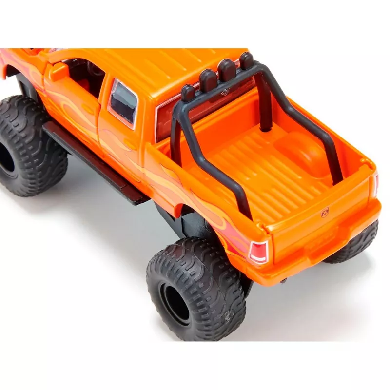 Siku RAM1500 with balloon tyres Pickup model Preassembled 1:50