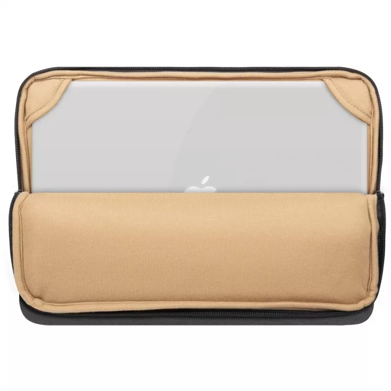 Laptop sleeve Rivacase 15.6 inch Black model 8116 — protective soft case for 15.6 inch notebooks