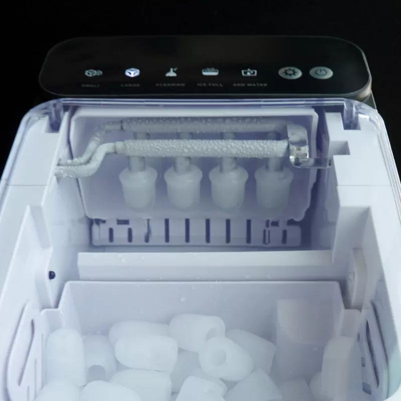 Ice cube maker BLAUPUNKT IMB301 — compact countertop ice machine, automatic ice production