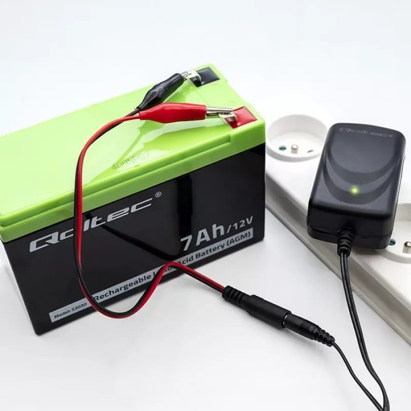 Battery charger QOLTEC Charger for AGM GEL STD 12V 1.5A