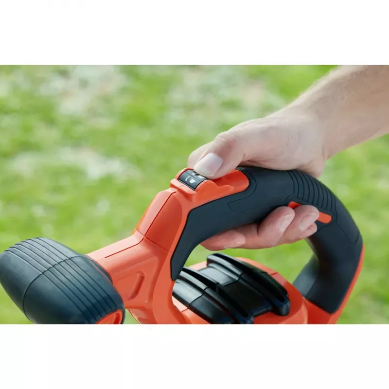 Black & Decker BEBLV300-QS leaf blower