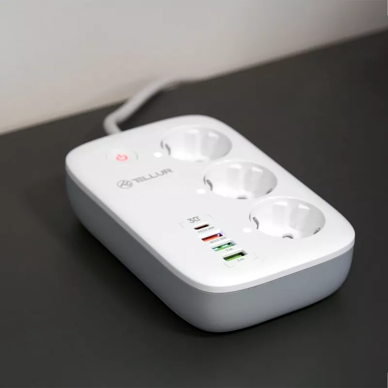 Power strip Tellur TLL331521 Smart WiFi power strip with 3 outlets, PD 30W, QC 18W