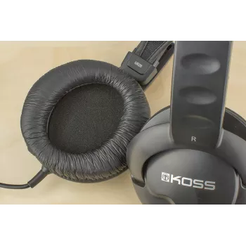Koss | UR20 | Headphones DJ Style | Wired | On-Ear | Noise canceling | Black