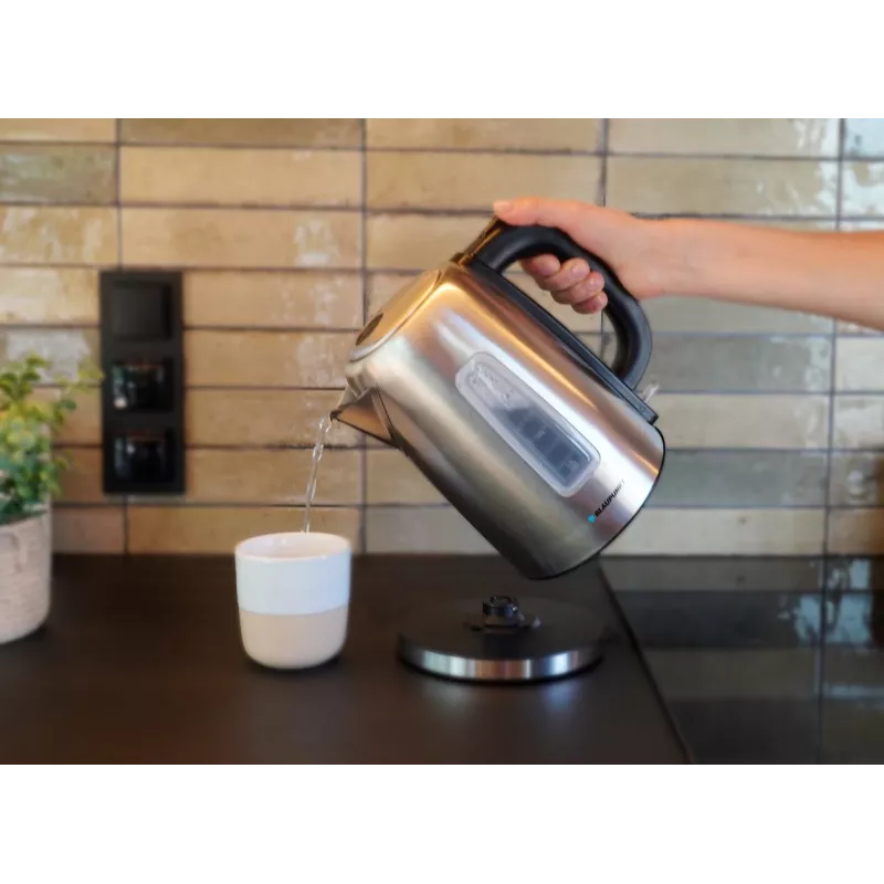 Electric kettle BLAUPUNKT EKS412 — 1.7 L stainless steel, 2200 W, water level indicator, 360° base