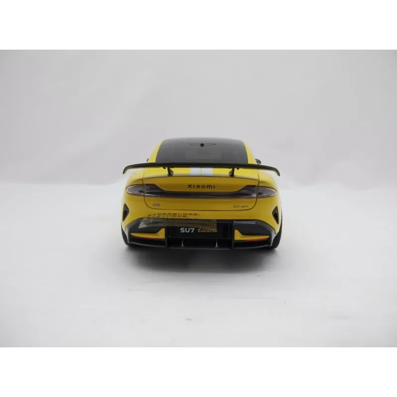 Classic car model Xiaomi BHR08KQGL preassembled 1:18 scale — 284×110×82.5 mm