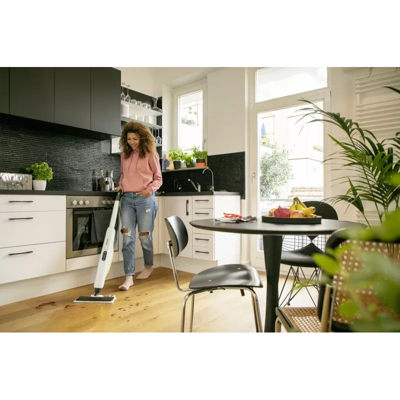 Steam mop Kärcher SC 3 UPRIGHT — 0.5 L tank, 1600 W, 30 s heat-up, removable tank, carpet glider