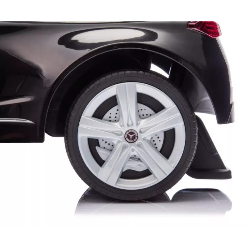 Vehicle Mercedes C-Class S black