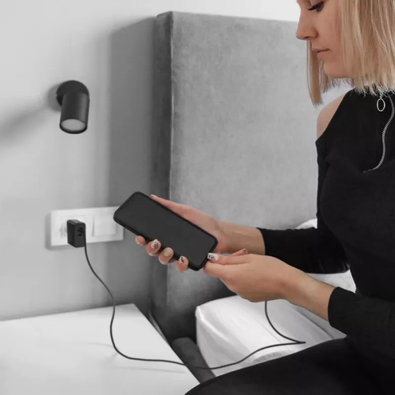 Qoltec 52381 Super Quick PD charger | 1xUSB-C | 1xUSB | 90W | 5-20V | 2.4-4.35A | Black