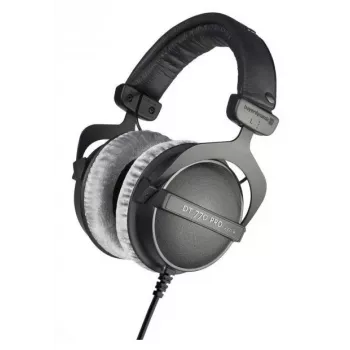 Studio headphones Beyerdynamic DT 770 PRO 80Ω — closed, circumaural, 5–35000 Hz, 96 dB, 3.5 mm, gold-plated connector