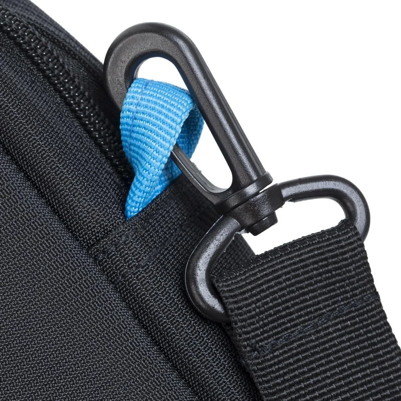 Rivacase 8037 39.6 cm (15.6) Messenger case Black