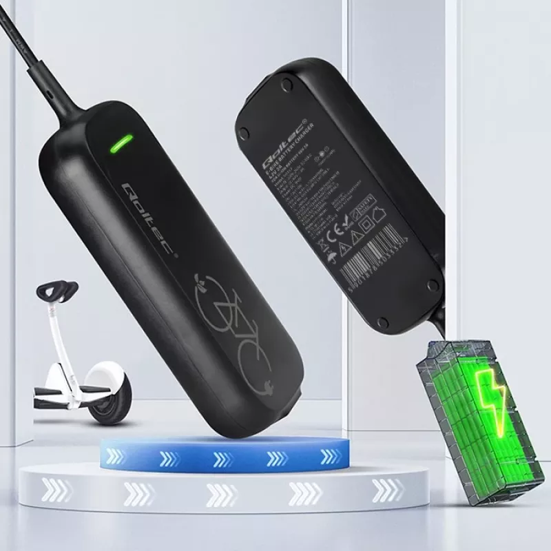 Qoltec Fast Charger for 36V Electric Scooter Bike | 42V | 2A | 5.5*2.5 | waterproof + power cable
