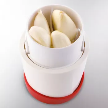 Manual food slicer Leifheit 03046 — ABS housing, non-slip feet, red/white
