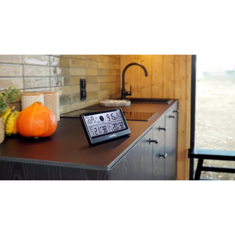 Weather station BLAUPUNKT WS20BK — indoor/outdoor temperature & humidity display, black, 1 sensor, LCD, battery-powered