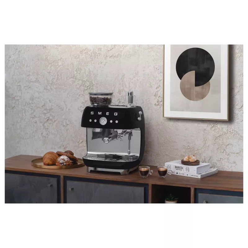 SMEG EGF03BLEU Espresso Machine. Kaffeevollautomat 50s Style. black
