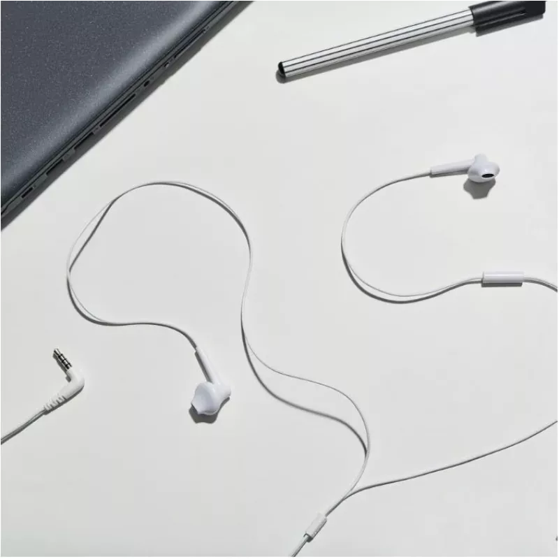 Wired in-ear headset Panasonic RP-TCM55E — 10–24000 Hz, 1.2 m cable, 14 g, black