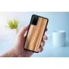 Phone case man and wood Galaxy S20+ cappuccino black – protective smartphone cover