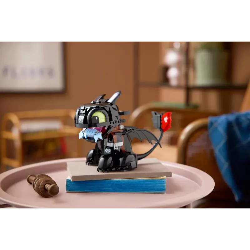 LEGO ICONS 10375 How to Train Your Dragon: Toothless