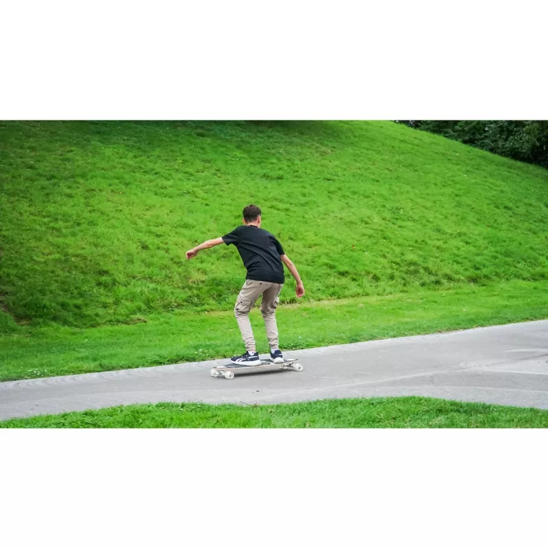 Longboard Muuwmi Lights GLOW ABEC 7 with light-up wheels, black/green