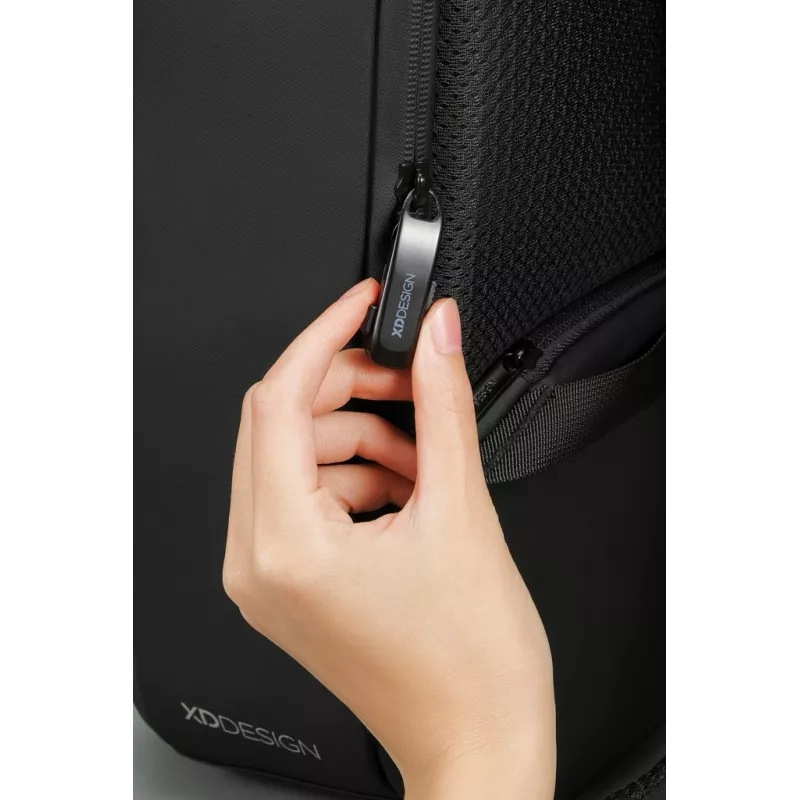 XD Design ANTI-THEFT Backpack Bobby Edge Black P/N: P706.2501