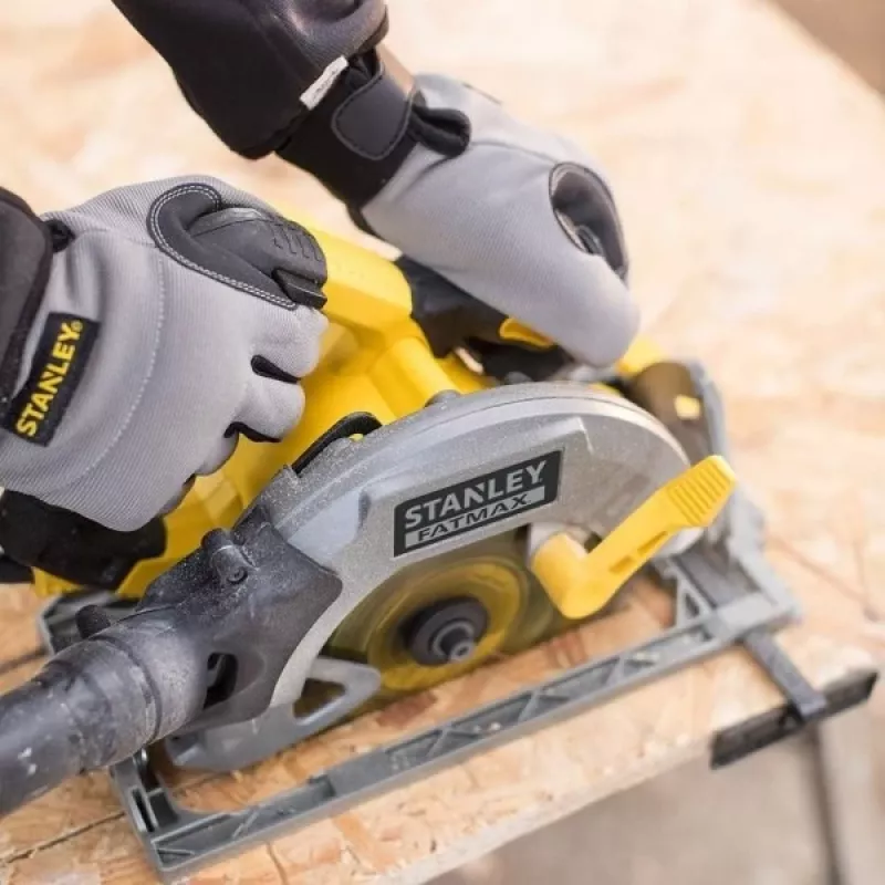 Circular saw STANLEY FME301 1650W 190mm blade, 5500 RPM, 66 mm cutting depth