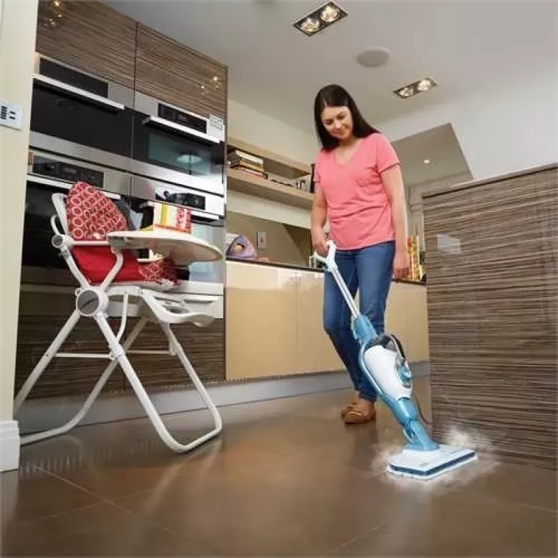 Steam mop Black & Decker FSMH1351SM-QS — 1300W, 0.5L tank, 6m cord, 9-in-1 for hard floors