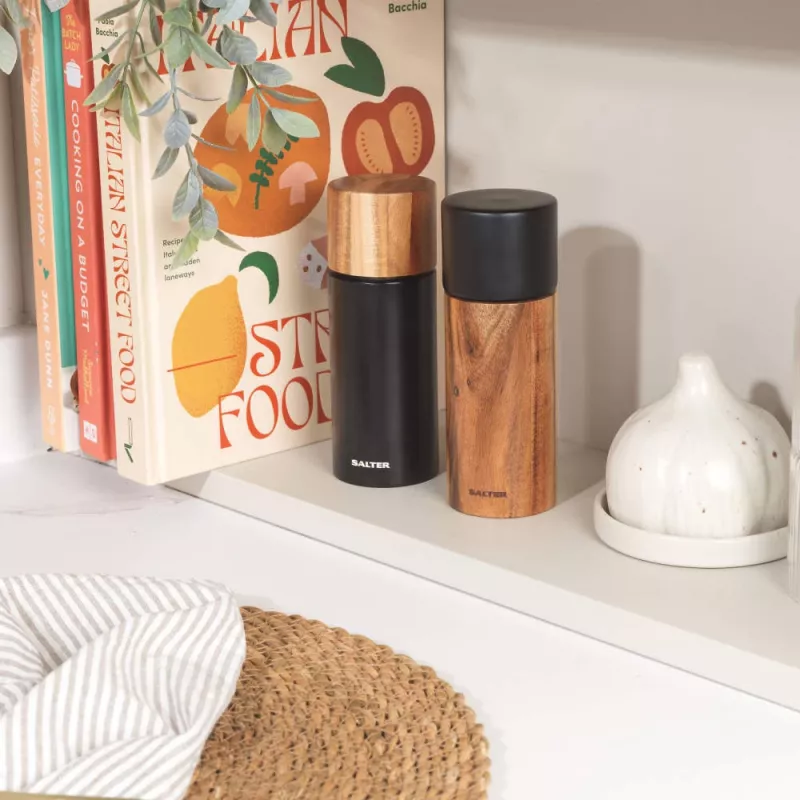 Salt and Pepper Mills Salter BW12068EU7 Black with Adjustable Coarseness