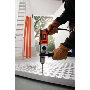 1100W 13mm BLACK+DECKER hammer drill