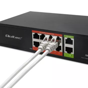 Network switch QOLTEC FAST Ethernet PoE 8xRJ45 with 2xRJ45 uplink (model 52290)