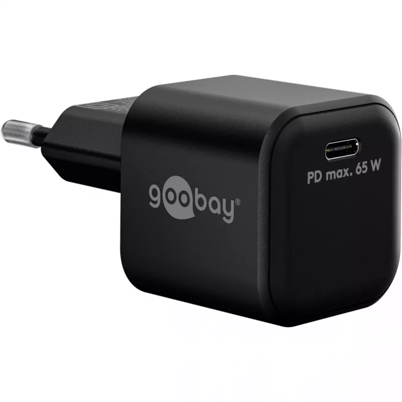 USB-C charging set GOOBAY 74774 — 65 W charger with 1 m textile USB-C cable
